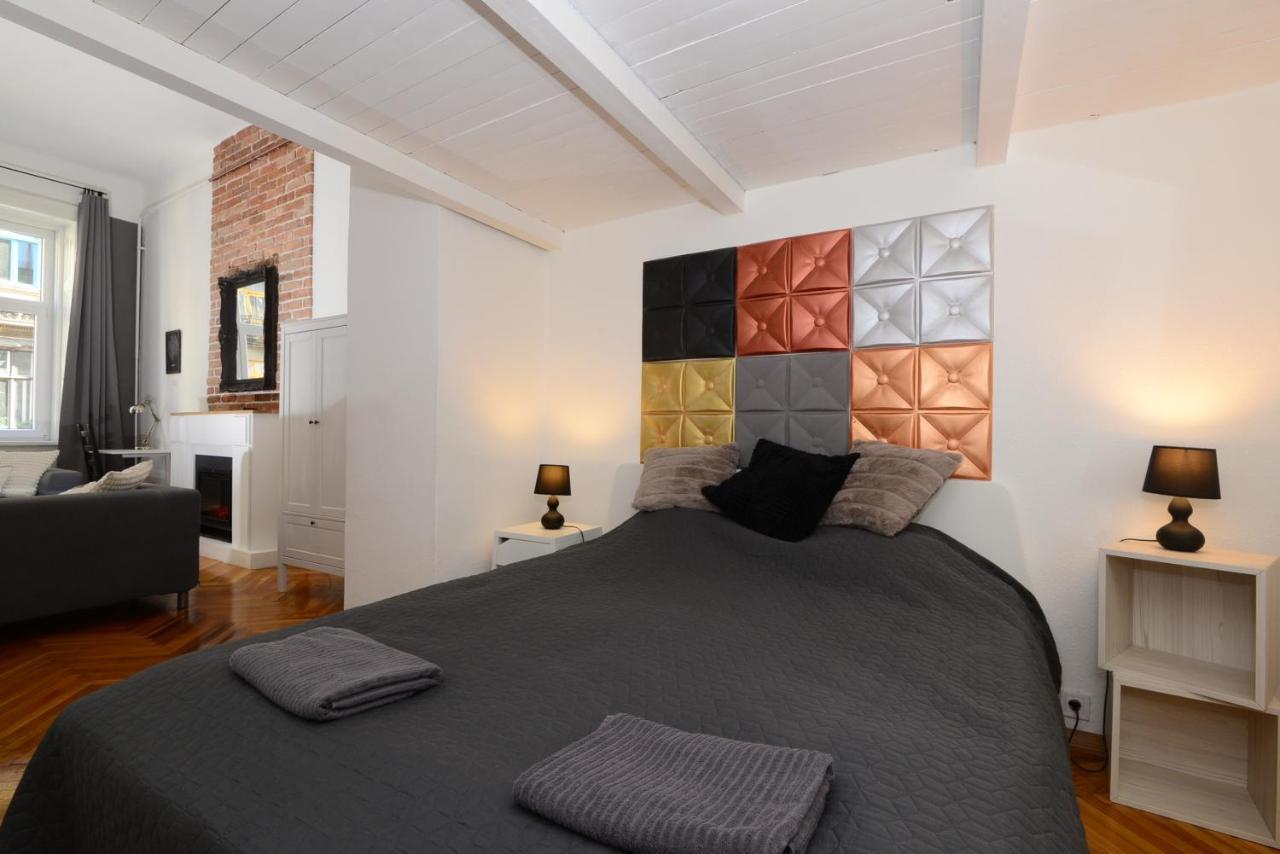 Your Place Apartman บูดาเปสต์ ภายนอก รูปภาพ